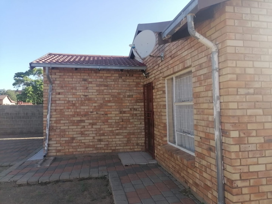 4 Bedroom Property for Sale in Mandela View Free State